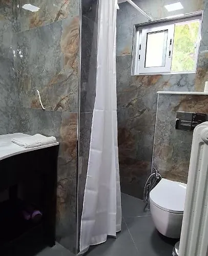 Iraklitsa Sea View *